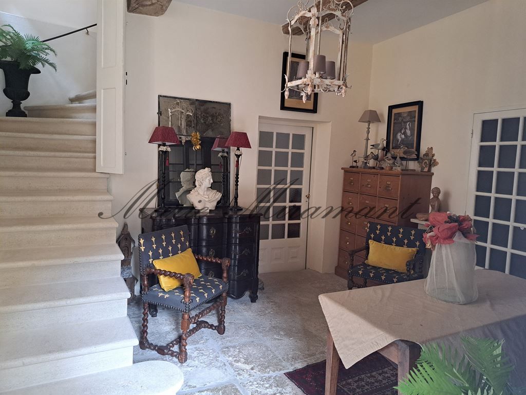 house 6 rooms for sale on BEAUMES DE VENISE (84190)
