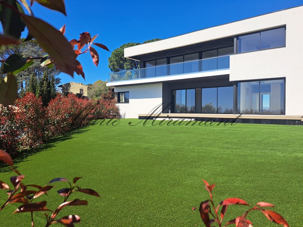 contemporary house 7 rooms for sale on AVIGNON (84000)