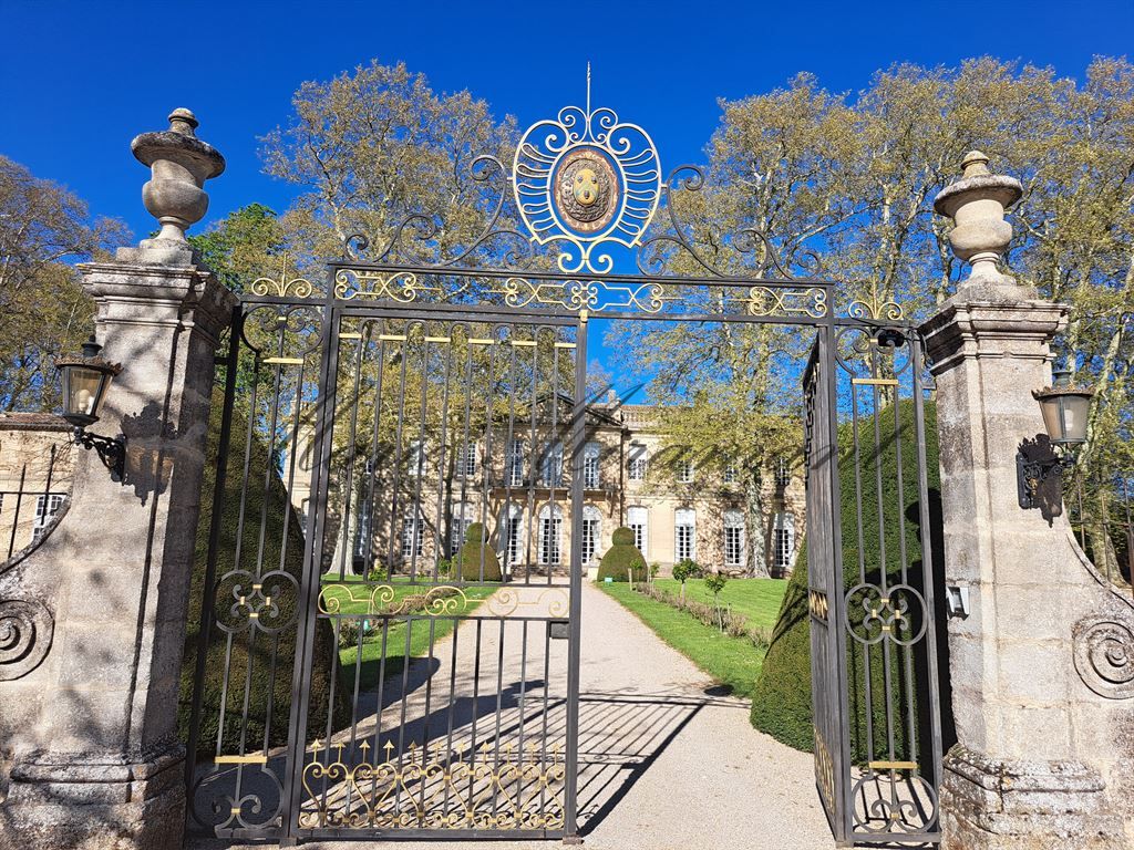 castle 40 rooms for sale on AIX EN PROVENCE (13100)