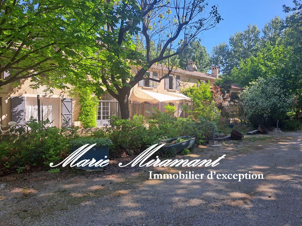 propriété 20 pièces en vente sur L ISLE SUR LA SORGUE (84800)