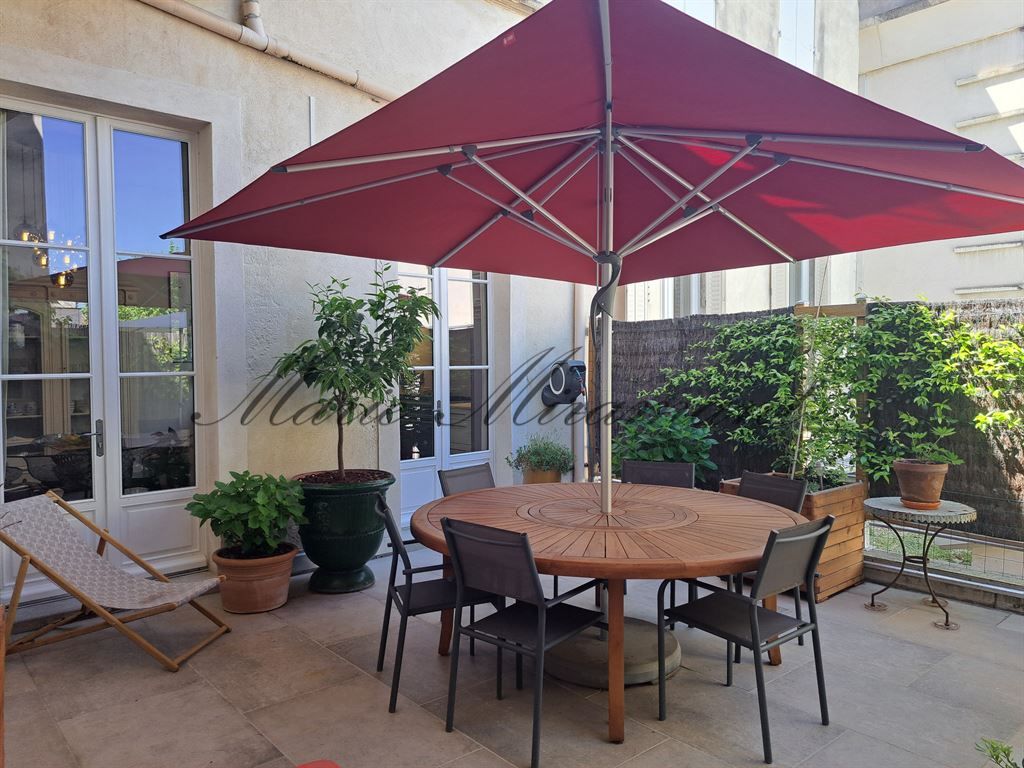 apartment 6 rooms for sale on AVIGNON (84000)
