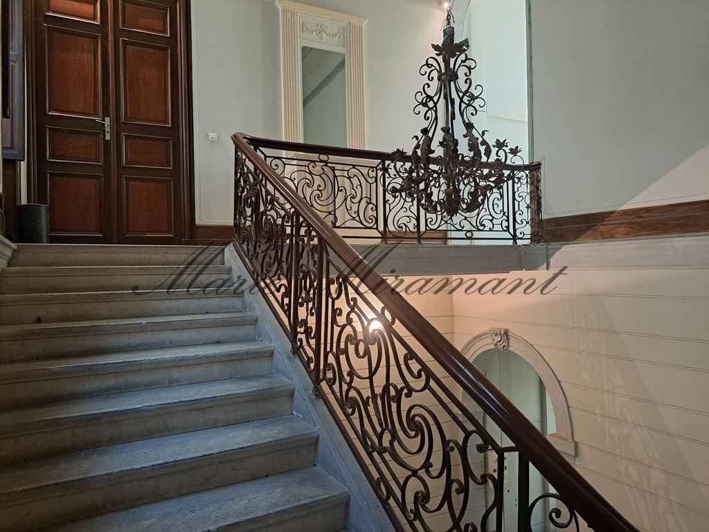 apartment 4 rooms for sale on AVIGNON (84000)