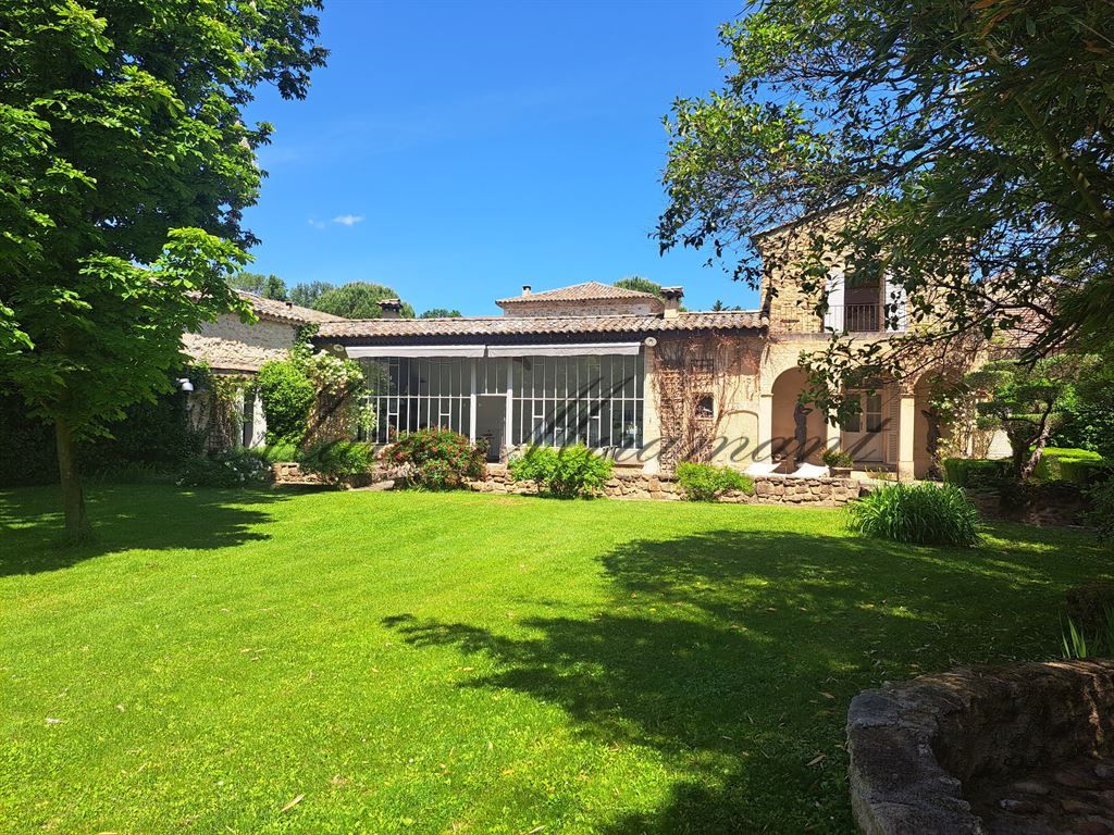 maison 8 pièces en vente sur AVIGNON (84000)