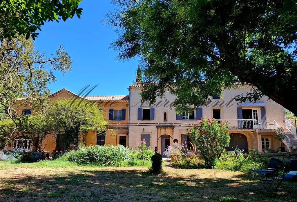 propriété 12 pièces en vente sur AVIGNON (84000)