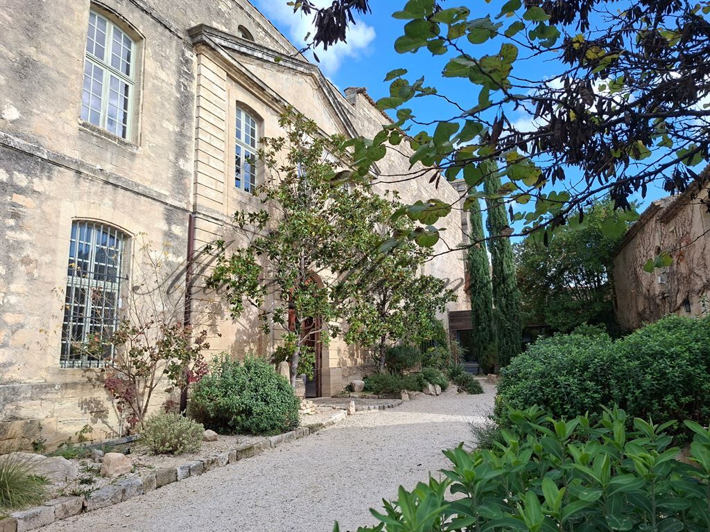 château 25 pièces en vente sur UZES (30700)