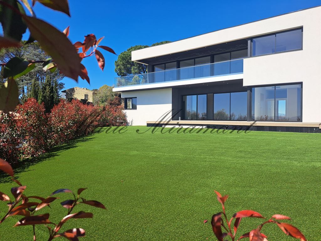 contemporary house 7 rooms for sale on AVIGNON (84000)