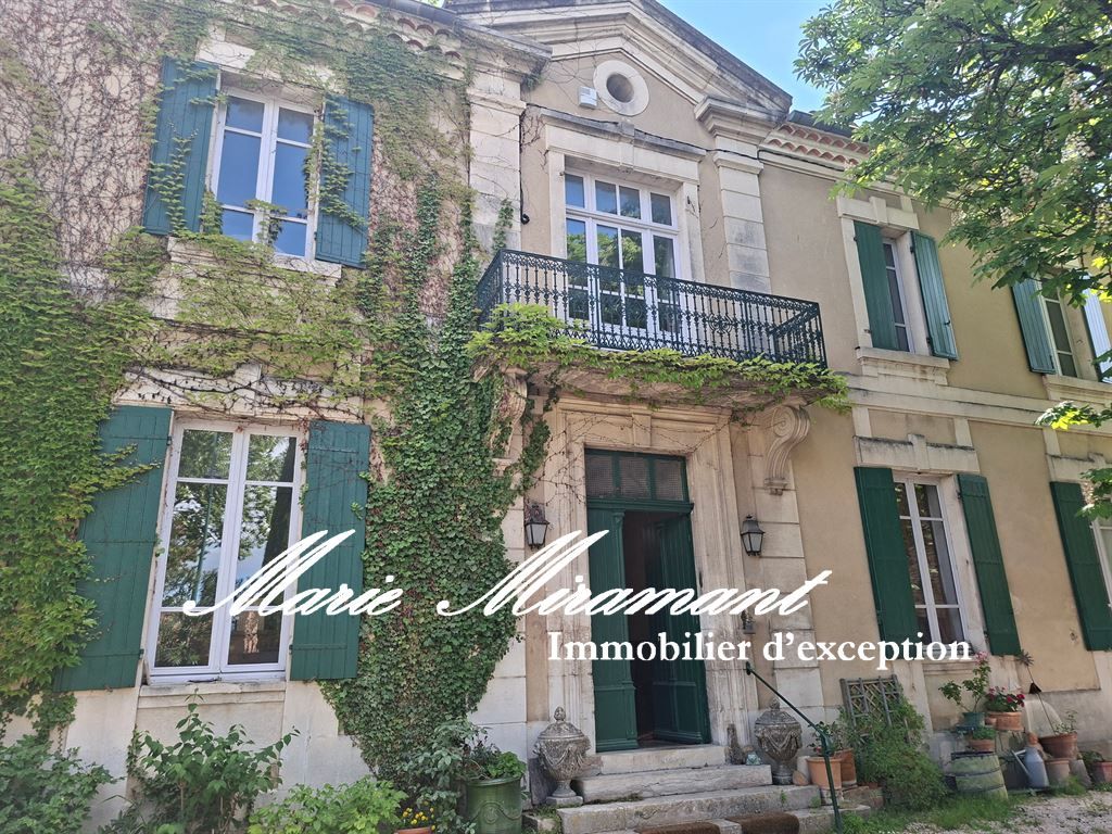 maison de maître 9 pièces en vente sur L ISLE SUR LA SORGUE (84800)