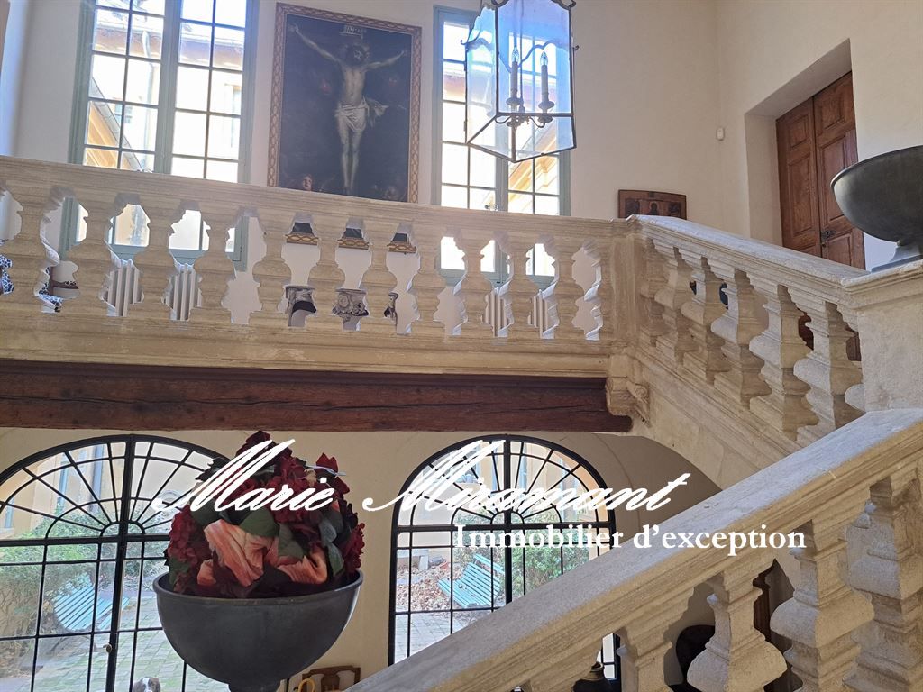 mansion (hôtel particulier) 17 rooms for sale on AVIGNON (84000)
