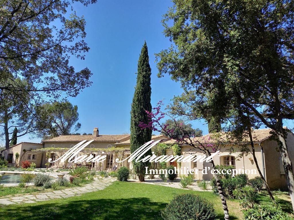propriété 10 pièces en vente sur BARBENTANE (13570)