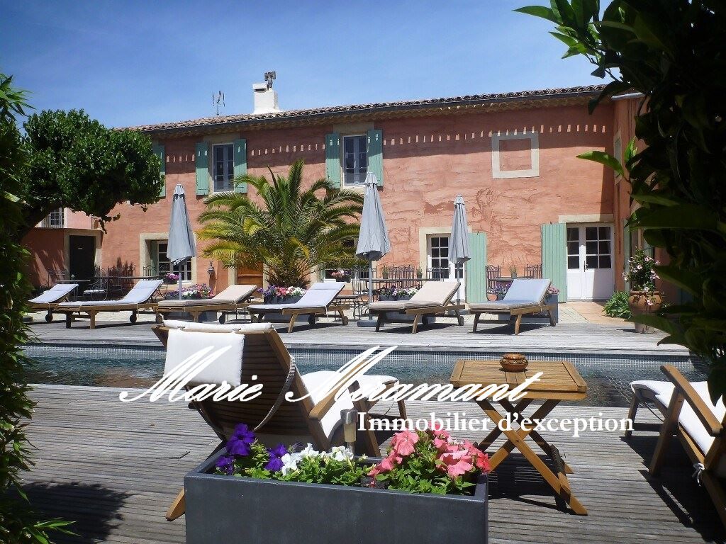 mas 27 rooms for sale on AVIGNON (84000)