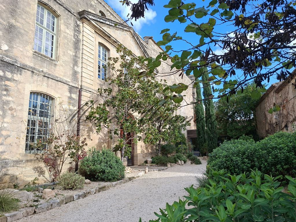 château 25 pièces en vente sur UZES (30700)