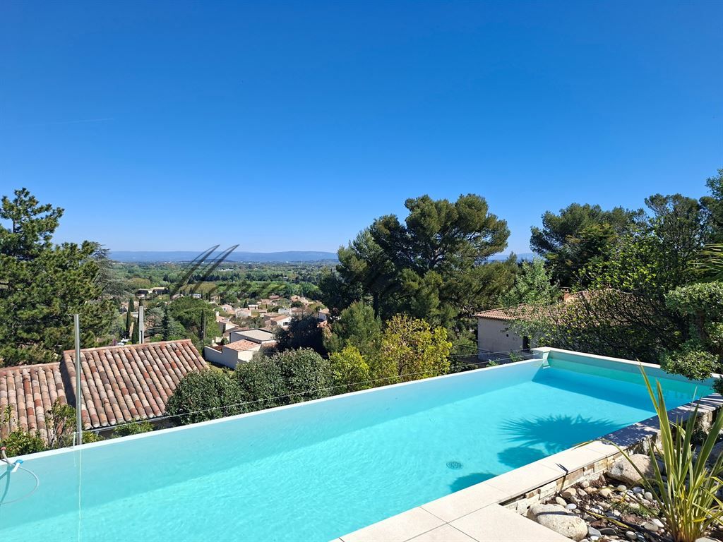 maison 7 pièces en vente sur AVIGNON (84000)