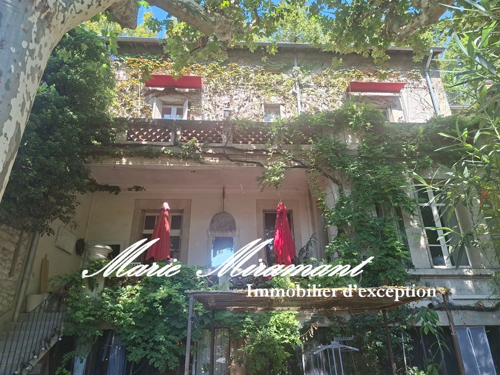 mansion (hôtel particulier) 10 rooms for sale on AVIGNON (84000)